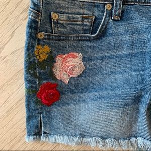 7 For All Mankind Floral Embroidered Shorts sz 28